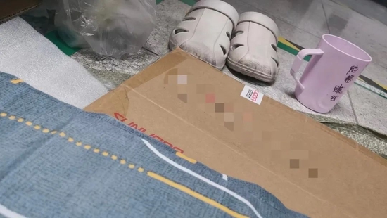 復(fù)工后簡(jiǎn)丹選擇睡在廠房地下室　　來(lái)源：受訪者供圖