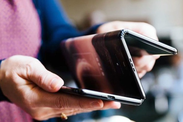 折疊屏不是未來，而是末路 